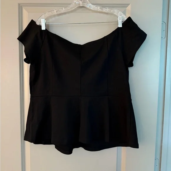 Black off the Shoulder Peplum with Lace Detail - Picture 6 of 7